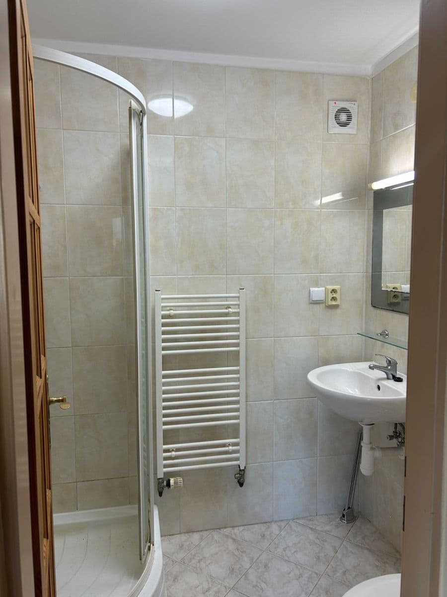 Prenájom bytu 2-izbový 36 m², Štěpánkova, Praha, Praha Prenájom bytu 2-izbový 36 m², Štěpánkova, Praha, Praha