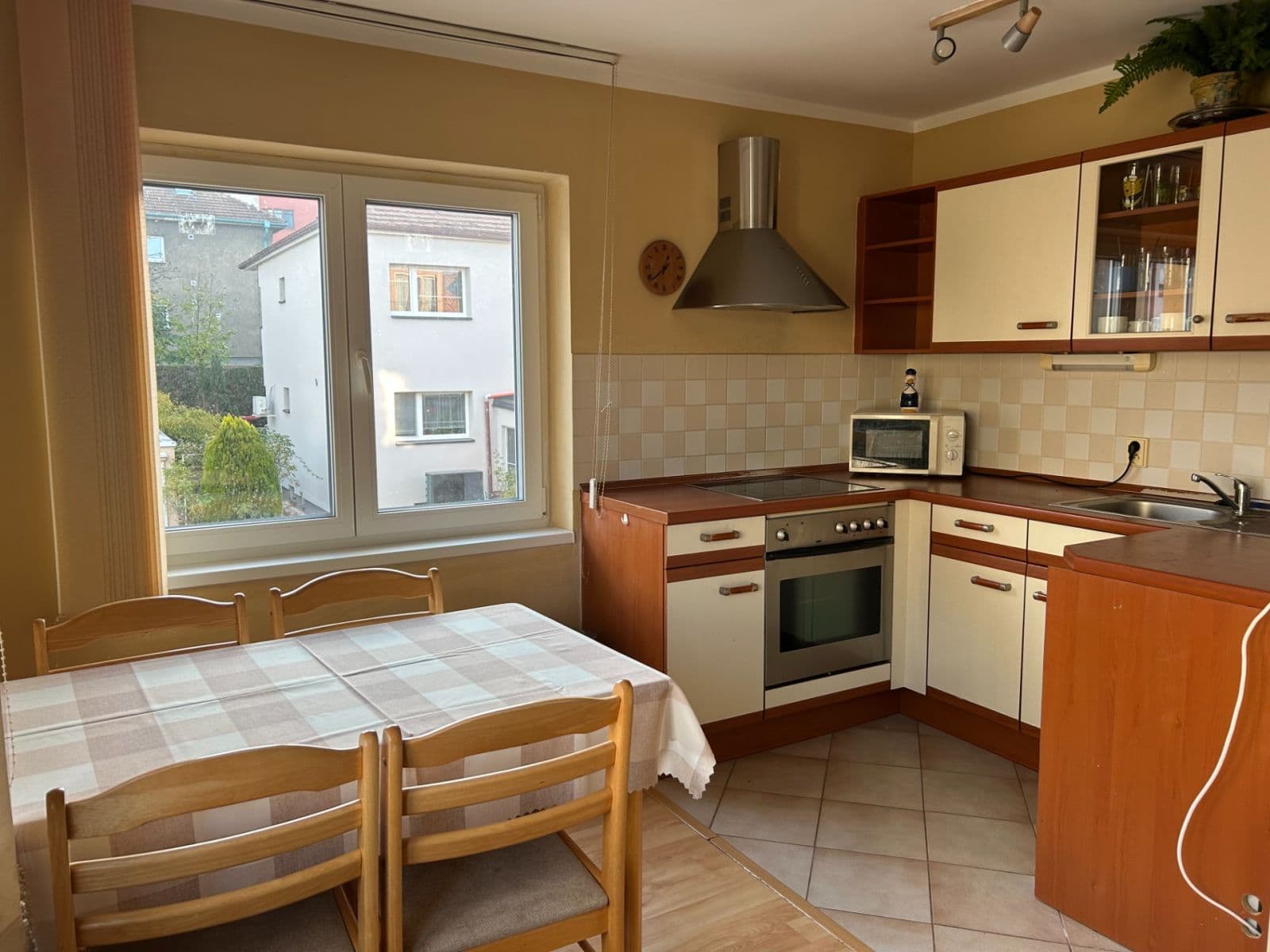 Prenájom bytu 2-izbový 36 m², Štěpánkova, Praha, Praha Prenájom bytu 2-izbový 36 m², Štěpánkova, Praha, Praha