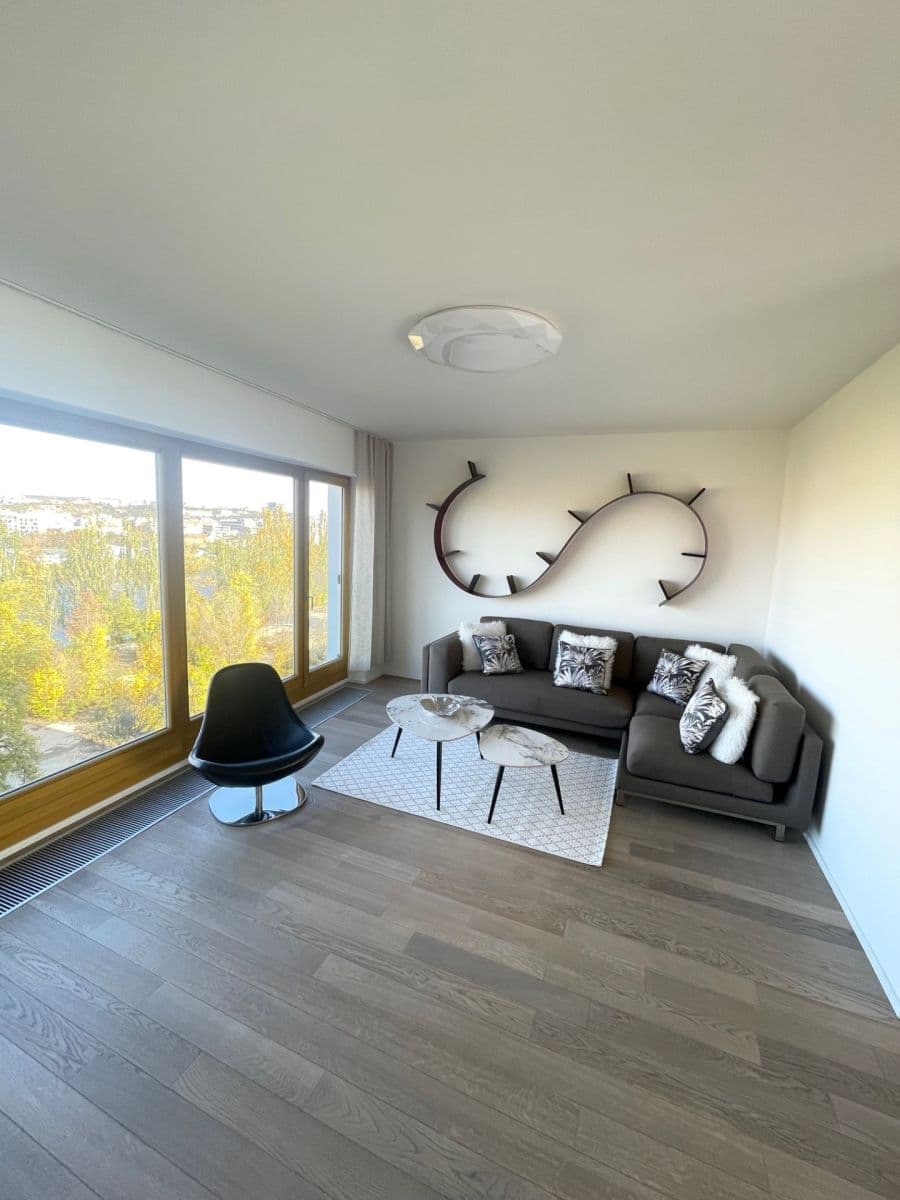 Predaj bytu 2-izbový 71 m², Za Karlínským přístavem, Praha, Praha Predaj bytu 2-izbový 71 m², Za Karlínským přístavem, Praha, Praha
