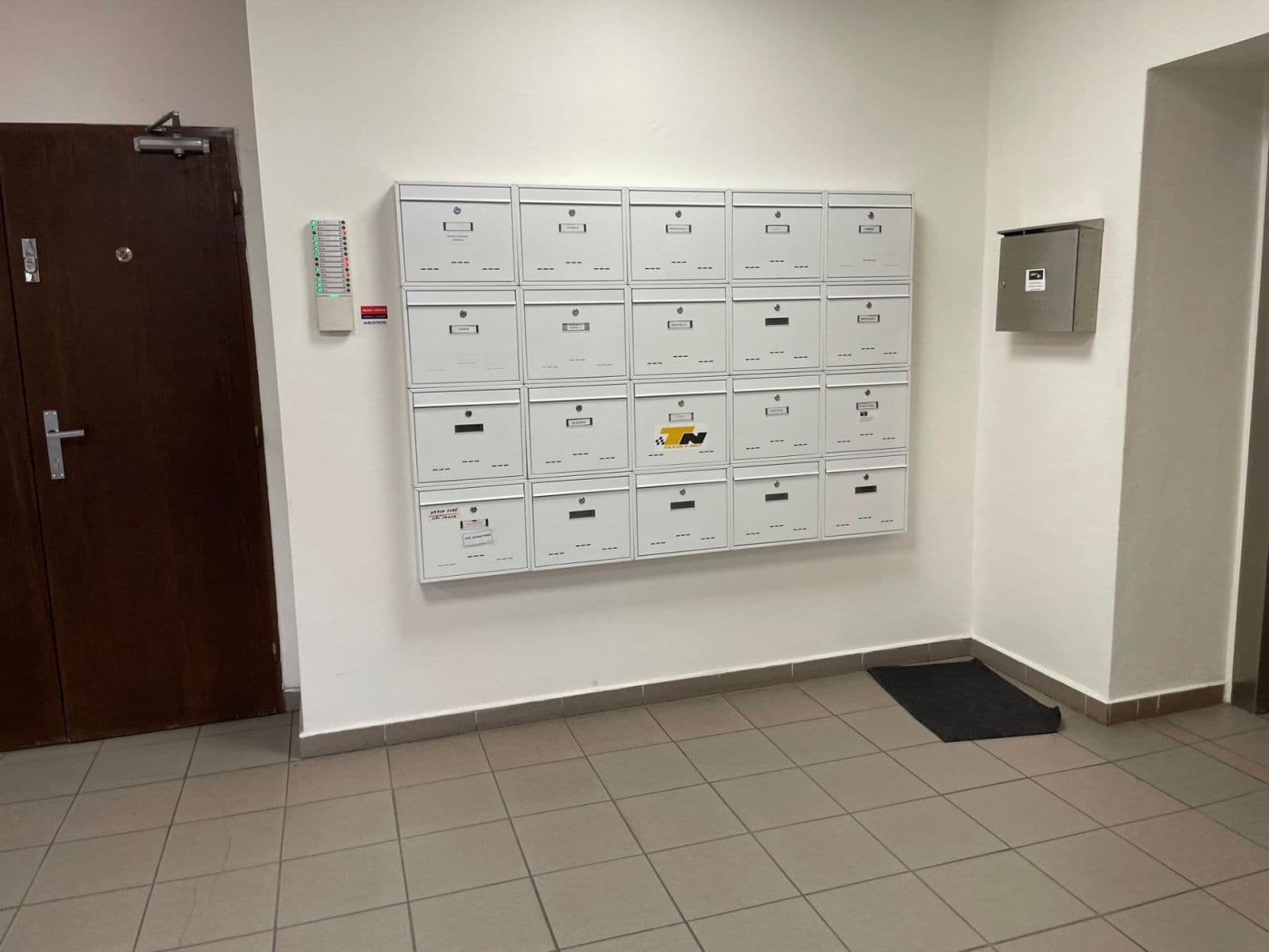 Prenájom kancelárie 18 m², U Elektry, Praha, Praha Prenájom kancelárie 18 m², U Elektry, Praha, Praha