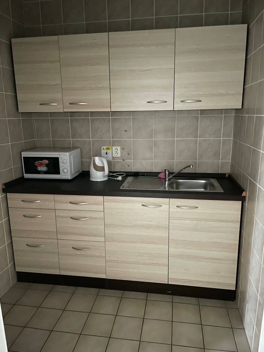 Prenájom kancelárie 18 m², U Elektry, Praha, Praha Prenájom kancelárie 18 m², U Elektry, Praha, Praha