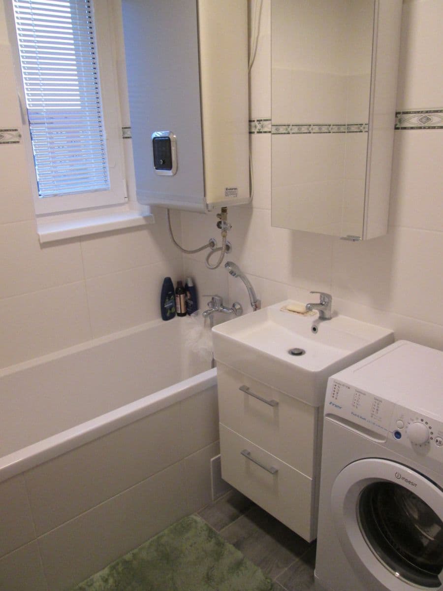 Predaj bytu 3-izbový 56 m², I. Olbrachta, Hodonín, Jihomoravský kraj Predaj bytu 3-izbový 56 m², I. Olbrachta, Hodonín, Jihomoravský kraj