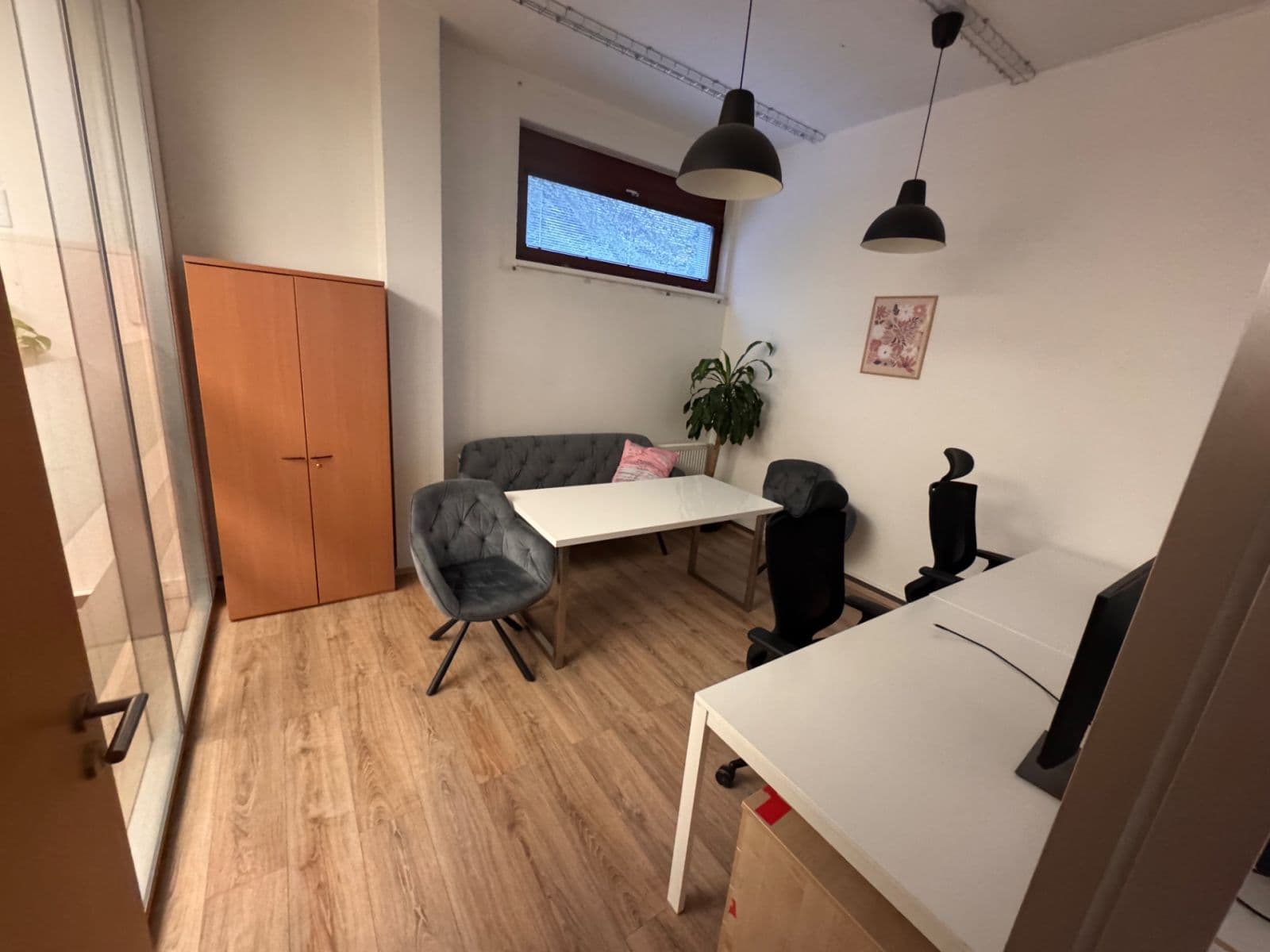 Prenájom kancelárie 95 m², Pod Děkankou, Praha, Praha Prenájom kancelárie 95 m², Pod Děkankou, Praha, Praha