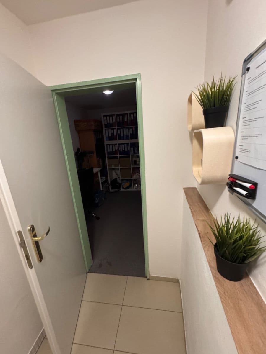 Prenájom kancelárie 95 m², Pod Děkankou, Praha, Praha Prenájom kancelárie 95 m², Pod Děkankou, Praha, Praha