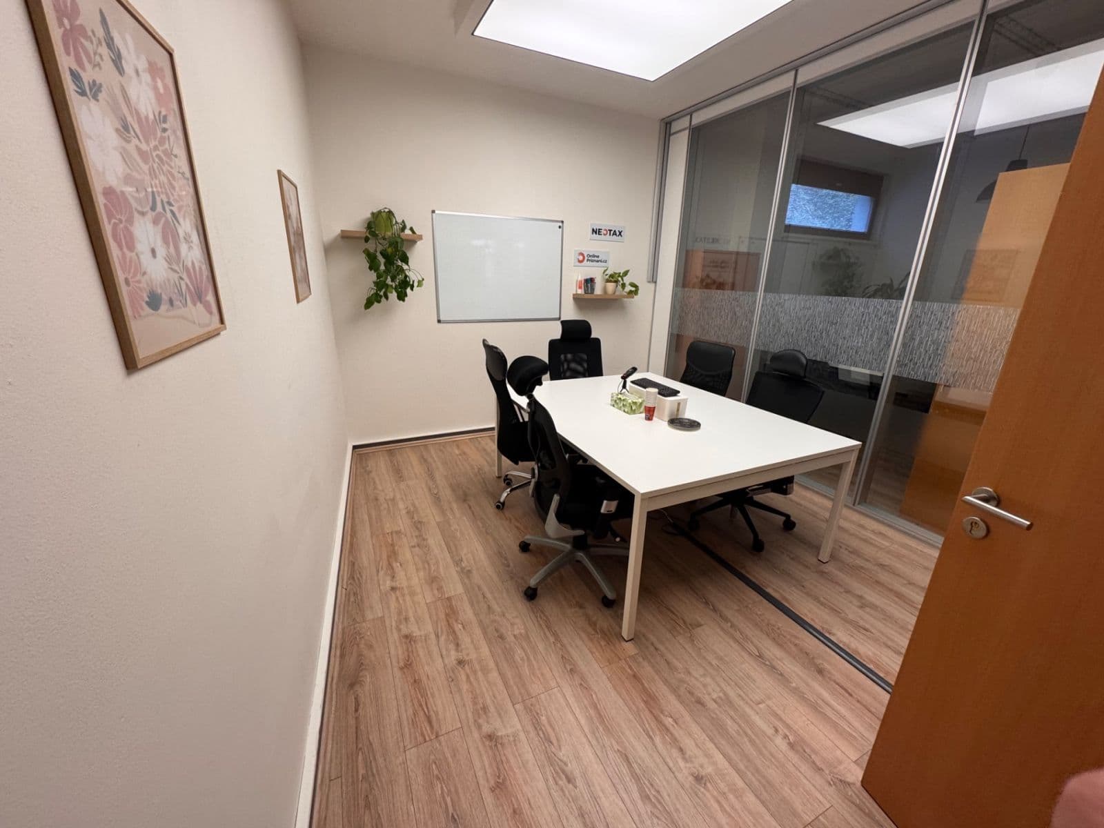 Prenájom kancelárie 95 m², Pod Děkankou, Praha, Praha Prenájom kancelárie 95 m², Pod Děkankou, Praha, Praha