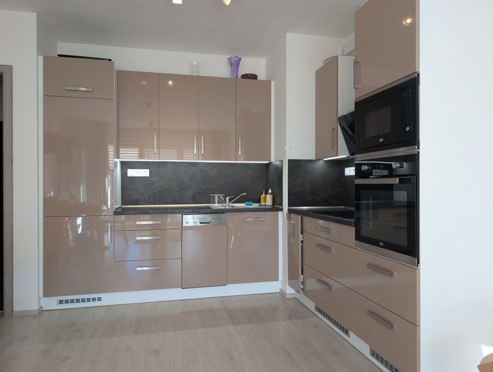 Prenájom bytu 2-izbový 59 m², Štanderova, Praha, Praha Prenájom bytu 2-izbový 59 m², Štanderova, Praha, Praha