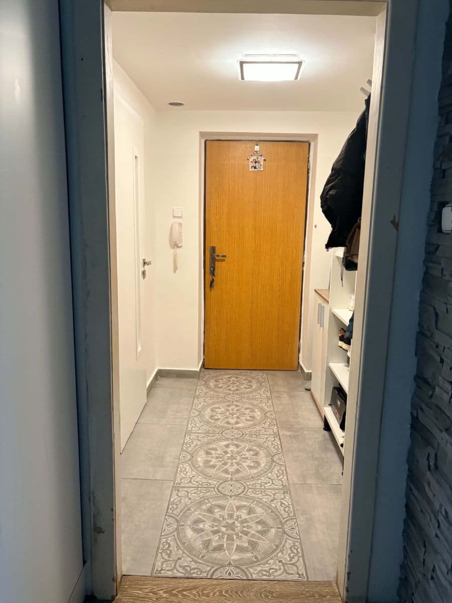 Predaj bytu 2-izbový 54 m², Československé armády, Chvaletice, Pardubický kraj Predaj bytu 2-izbový 54 m², Československé armády, Chvaletice, Pardubický kraj