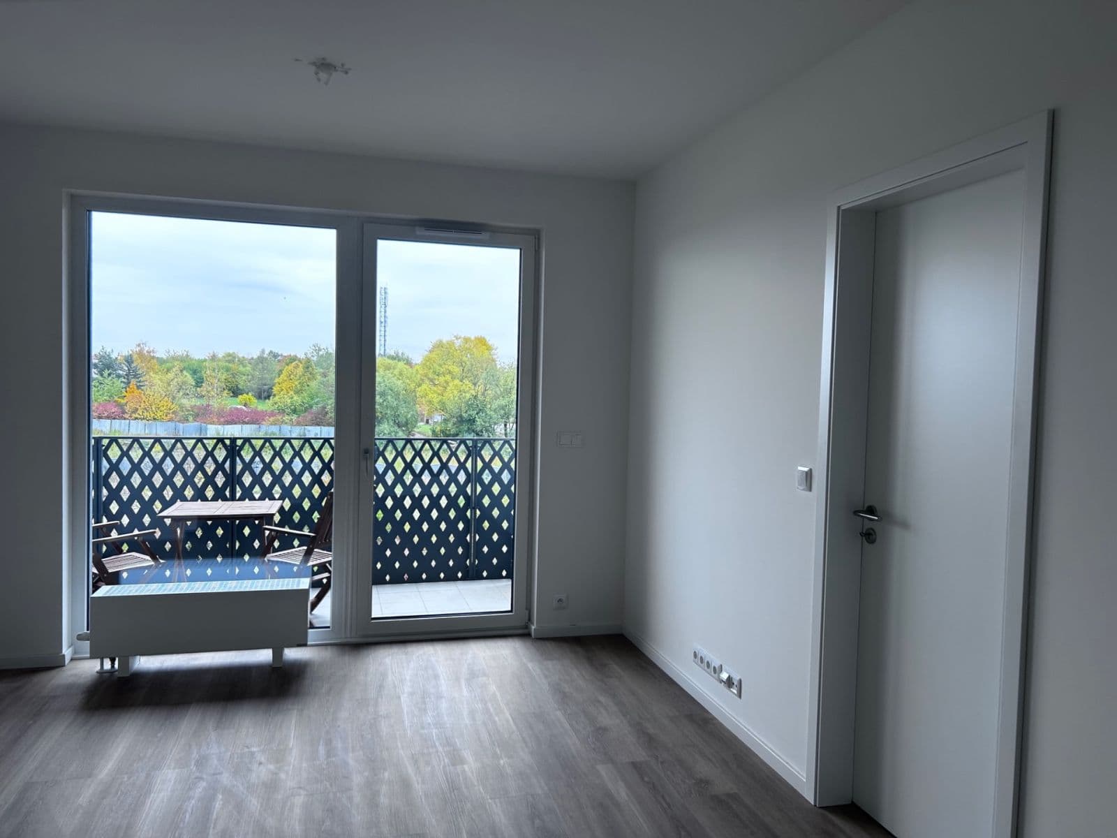 Prenájom bytu 2-izbový 50 m², Divíškové, Praha, Praha Prenájom bytu 2-izbový 50 m², Divíškové, Praha, Praha