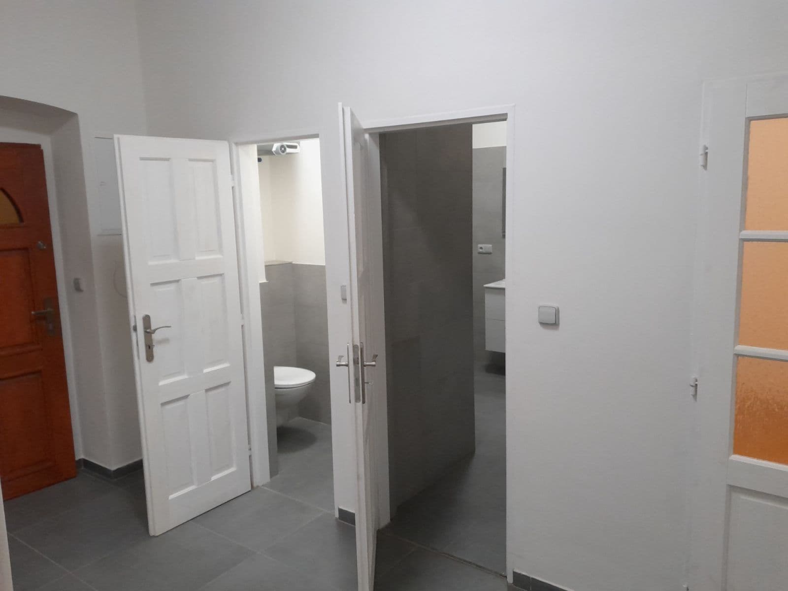 Prenájom bytu 2-izbový 64 m², Viktora Huga, Praha, Praha Prenájom bytu 2-izbový 64 m², Viktora Huga, Praha, Praha