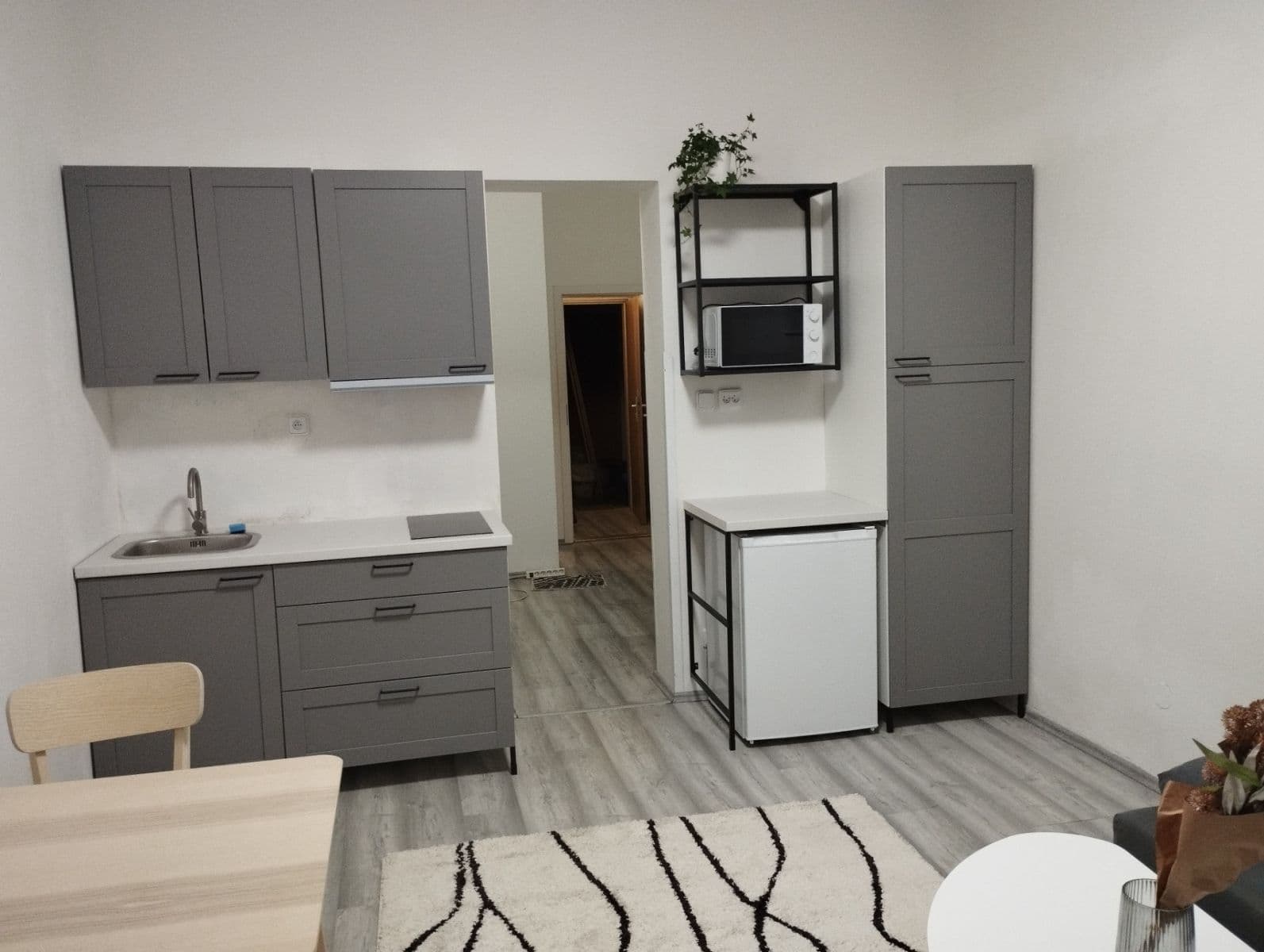 Prenájom bytu 1-izbový 31 m², Roháčova, Praha, Praha Prenájom bytu 1-izbový 31 m², Roháčova, Praha, Praha