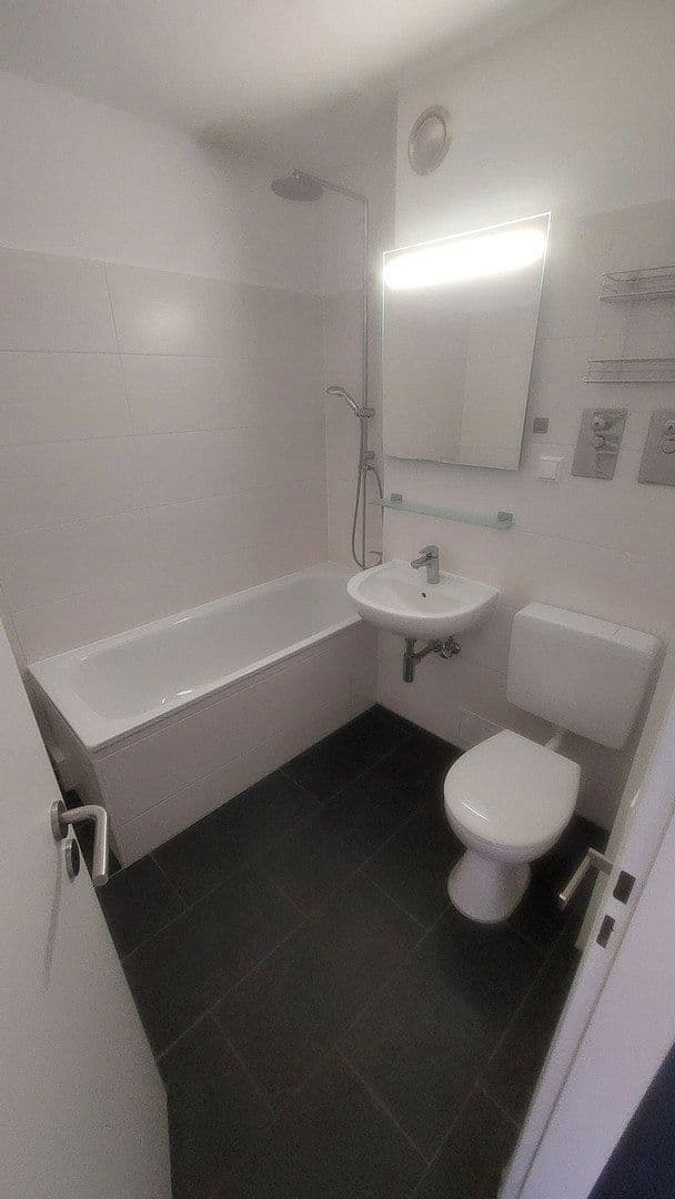 Predaj bytu 2-izbový 47 m², Am Ihmeufer 5, Hannover, Dolné Sasko Predaj bytu 2-izbový 47 m², Am Ihmeufer 5, Hannover, Dolné Sasko