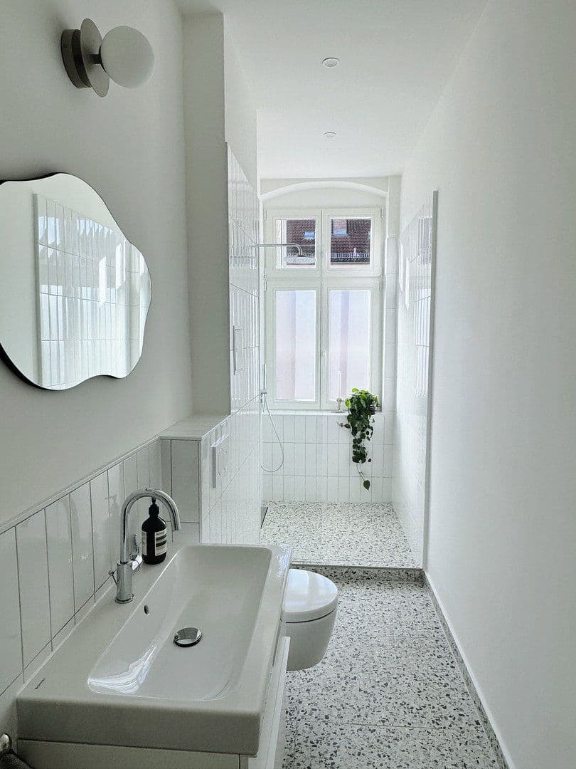 Predaj bytu 2-izbový 65 m², Berlin, Berlín Predaj bytu 2-izbový 65 m², Berlin, Berlín