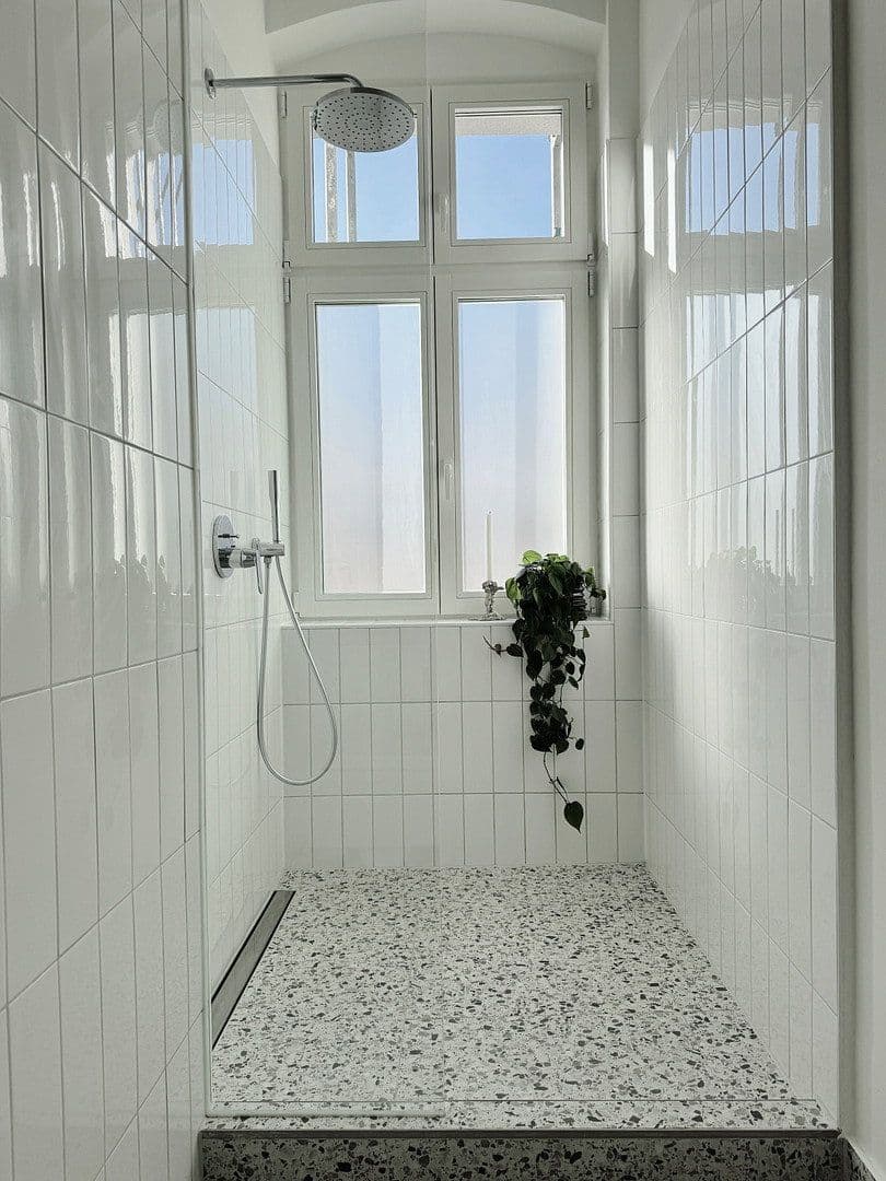 Predaj bytu 2-izbový 65 m², Berlin, Berlín Predaj bytu 2-izbový 65 m², Berlin, Berlín