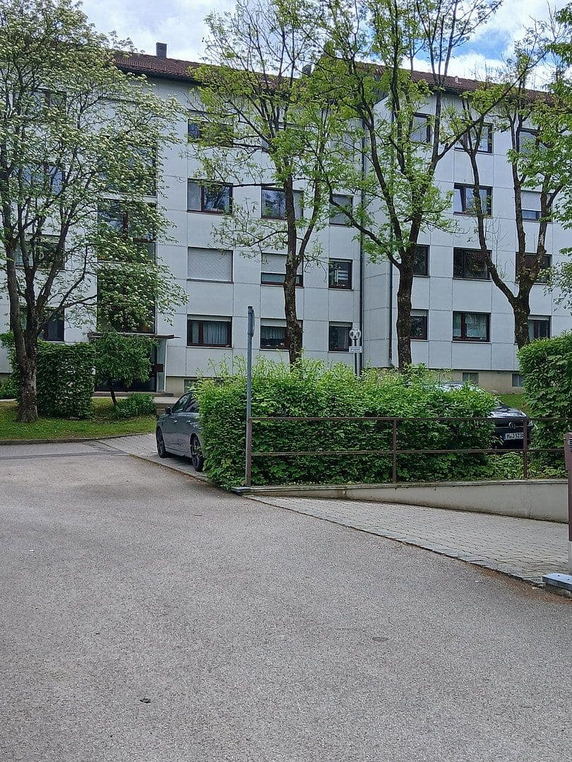Predaj bytu 3-izbový 85 m², Lindenstraße 20, Holzkirchen, Bavorsko Predaj bytu 3-izbový 85 m², Lindenstraße 20, Holzkirchen, Bavorsko