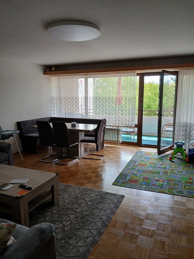 Predaj bytu 3-izbový 85 m², Lindenstraße 20, Holzkirchen, Bavorsko Predaj bytu 3-izbový 85 m², Lindenstraße 20, Holzkirchen, Bavorsko