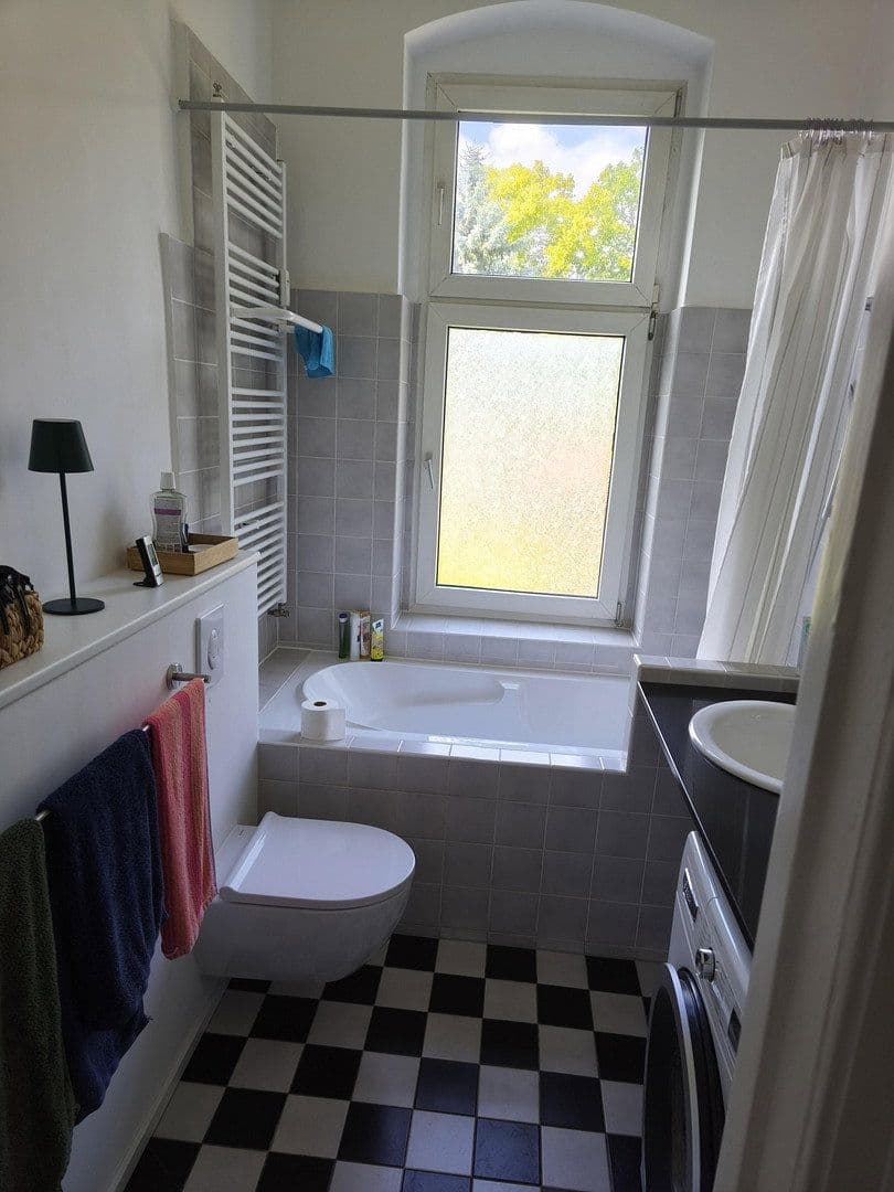 Prenájom bytu 5-izbový 185 m², Bäkestr. 11, Berlin, Berlín Prenájom bytu 5-izbový 185 m², Bäkestr. 11, Berlin, Berlín