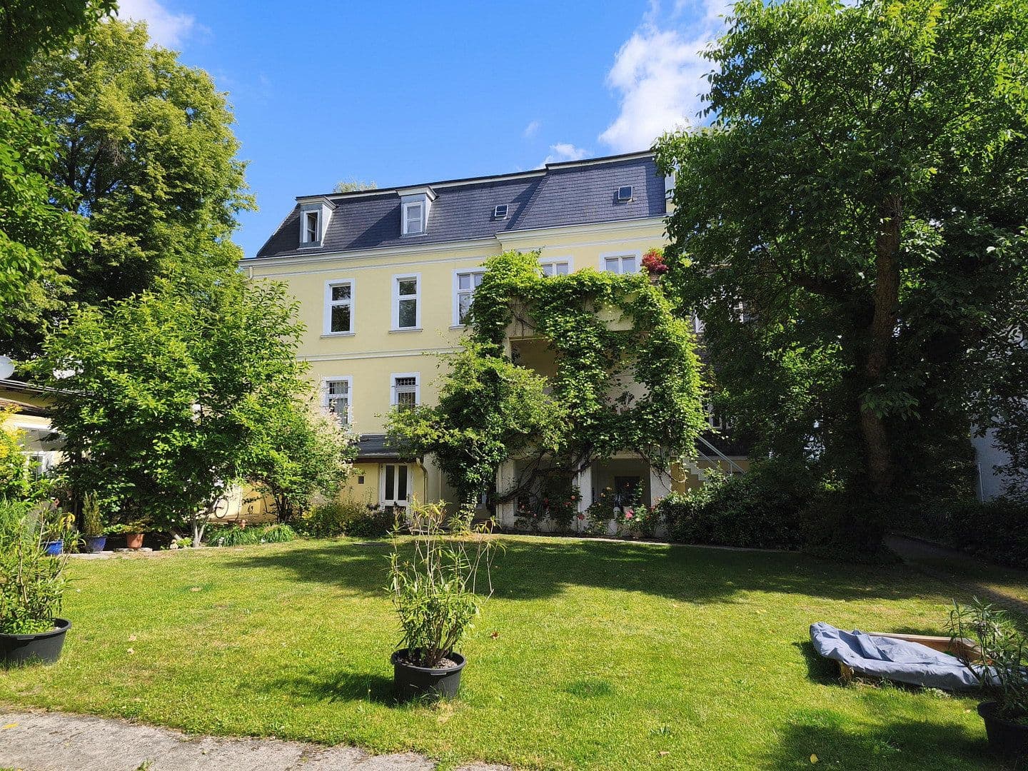 Prenájom bytu 5-izbový 185 m², Bäkestr. 11, Berlin, Berlín Prenájom bytu 5-izbový 185 m², Bäkestr. 11, Berlin, Berlín
