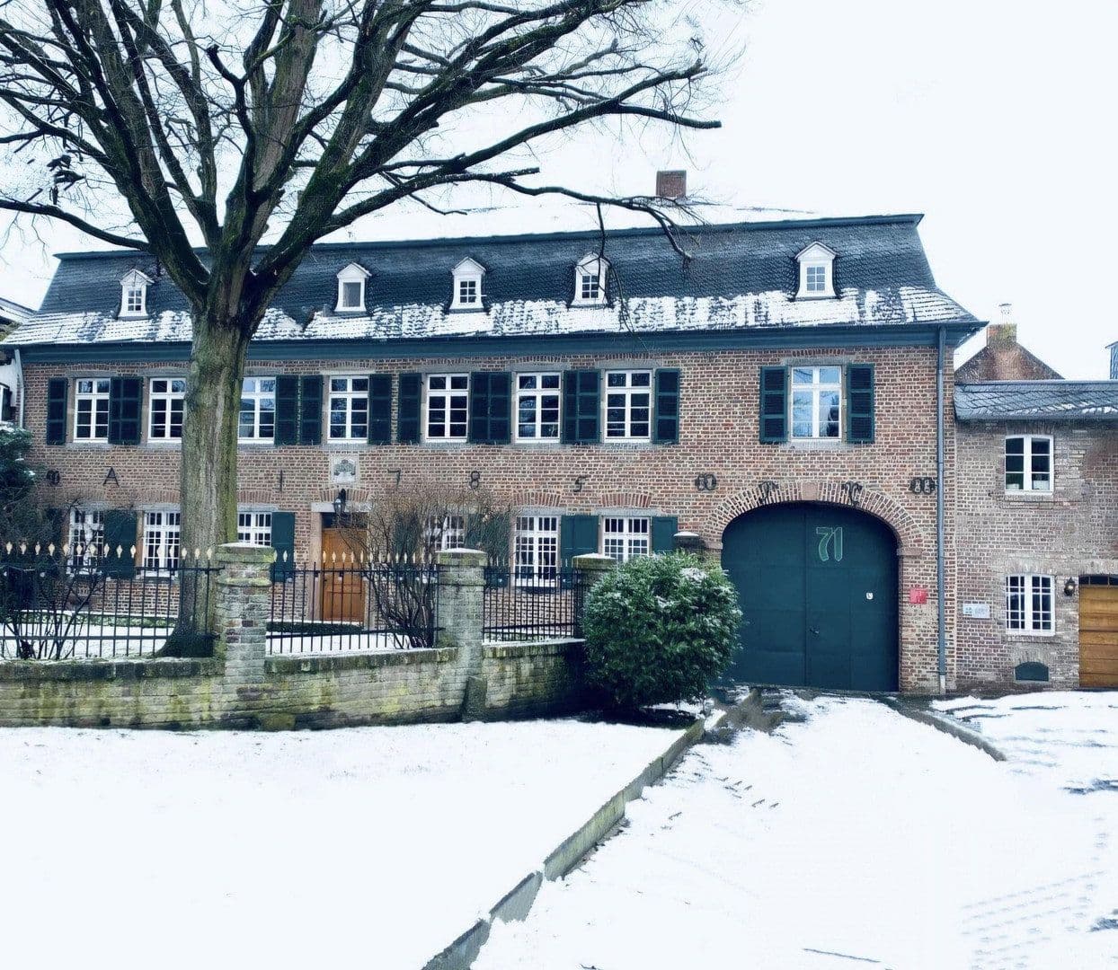 Predaj bytu 1-izbový 41 m², Wiener Weg, Köln Junkersdorf, Severné Porýnie - Westfálsko Predaj bytu 1-izbový 41 m², Wiener Weg, Köln Junkersdorf, Severné Porýnie - Westfálsko
