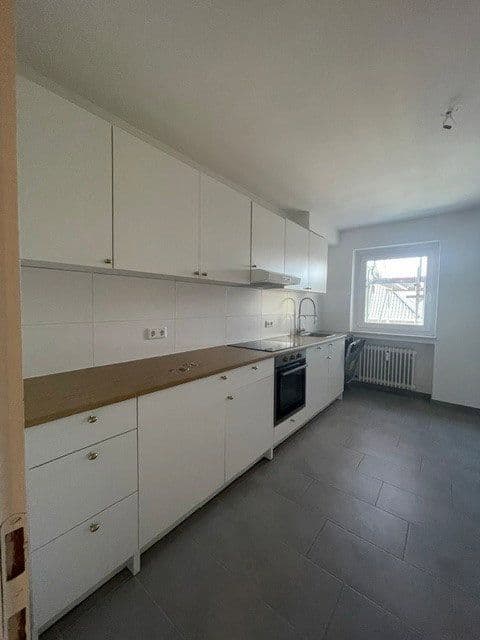 Prenájom bytu 2-izbový 77 m², Feldstr. 1, Meerbusch, Severné Porýnie - Westfálsko Prenájom bytu 2-izbový 77 m², Feldstr. 1, Meerbusch, Severné Porýnie - Westfálsko