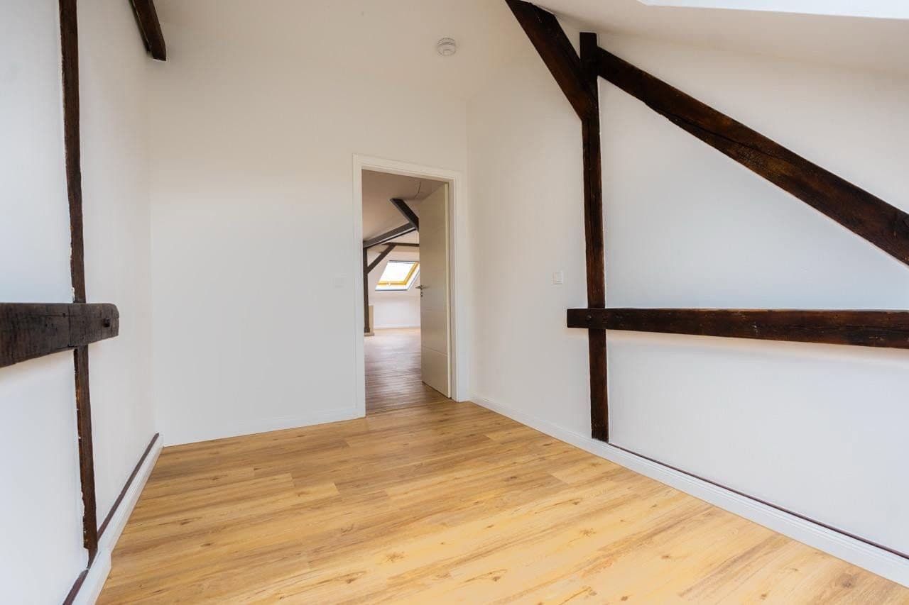 Predaj bytu 4-izbový 94 m², Lößnigerstraße 50, Leipzig, Sasko Predaj bytu 4-izbový 94 m², Lößnigerstraße 50, Leipzig, Sasko