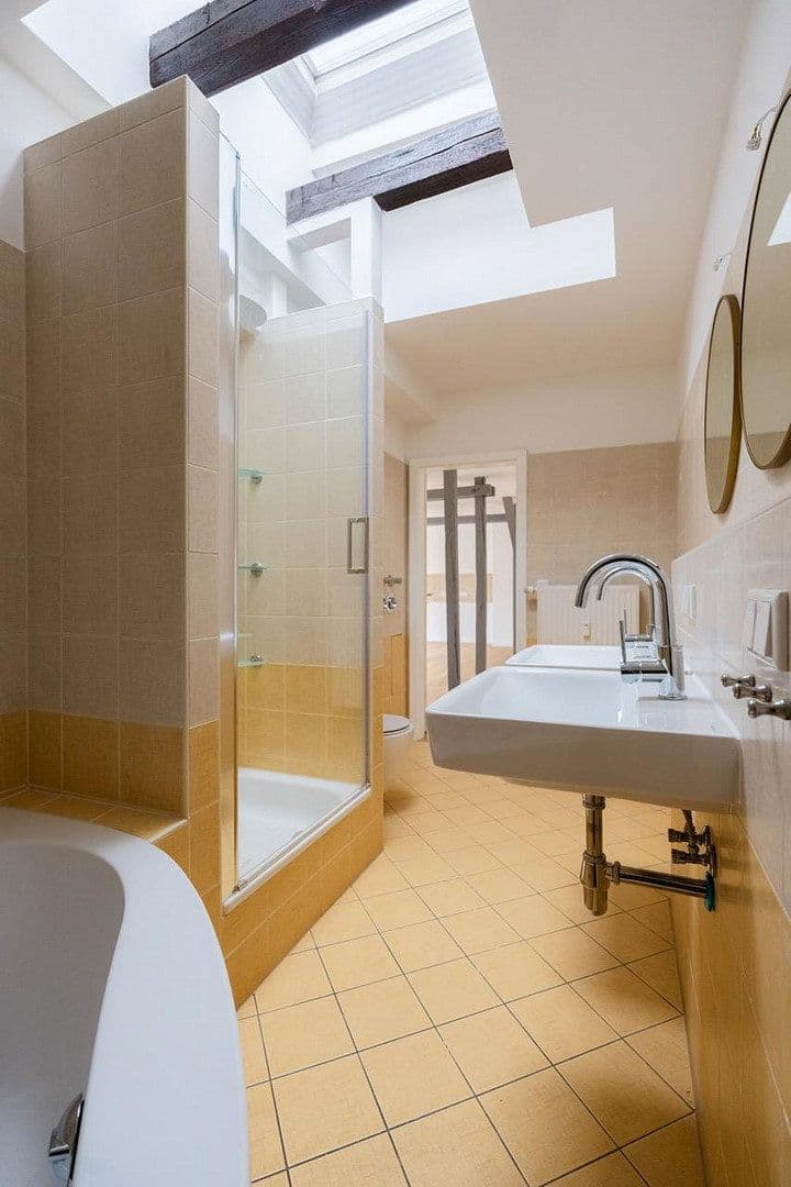 Predaj bytu 4-izbový 94 m², Lößnigerstraße 50, Leipzig, Sasko Predaj bytu 4-izbový 94 m², Lößnigerstraße 50, Leipzig, Sasko