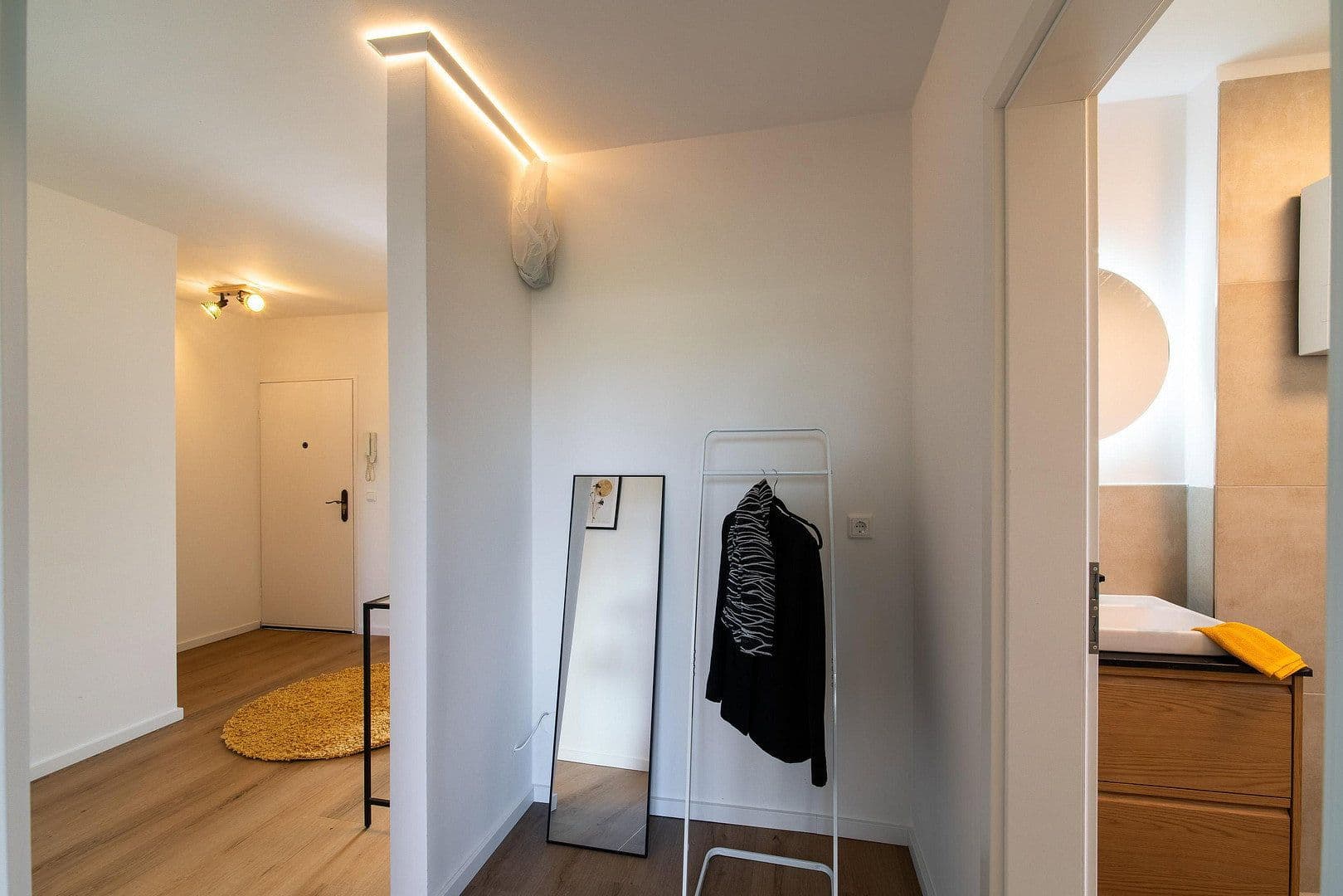 Predaj bytu 2-izbový 82 m², Straubinger Straße 48, Duisburg, Severné Porýnie - Westfálsko Predaj bytu 2-izbový 82 m², Straubinger Straße 48, Duisburg, Severné Porýnie - Westfálsko