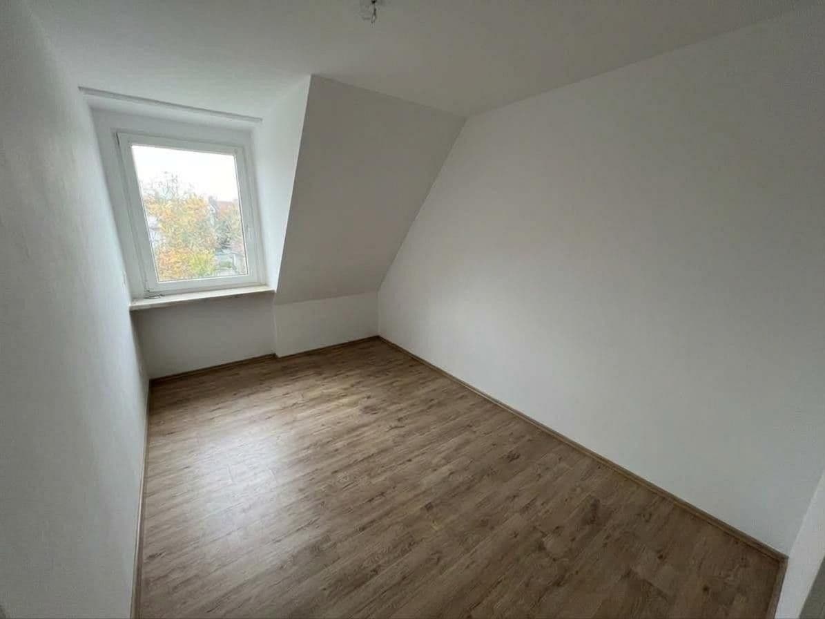 Prenájom bytu 2-izbový 53 m², Wuppertal, Severné Porýnie - Westfálsko Prenájom bytu 2-izbový 53 m², Wuppertal, Severné Porýnie - Westfálsko