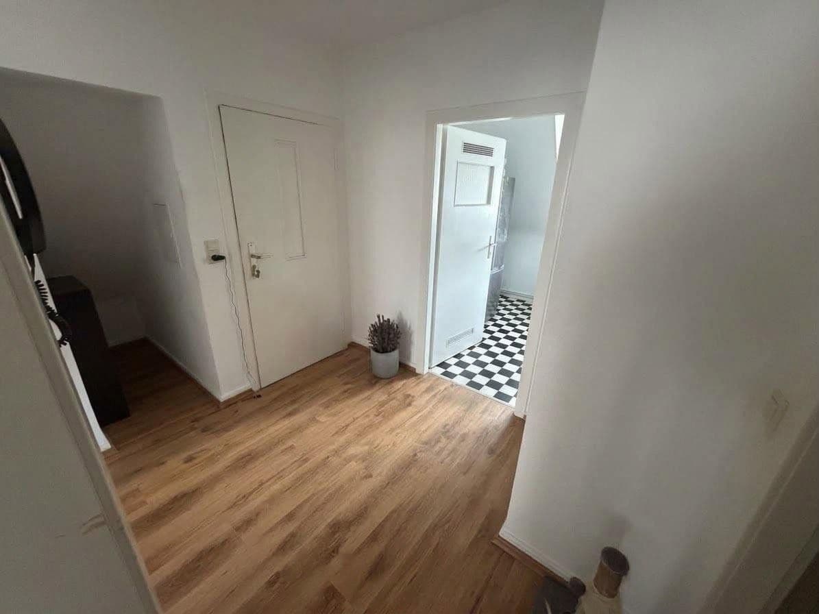 Prenájom bytu 2-izbový 53 m², Wuppertal, Severné Porýnie - Westfálsko Prenájom bytu 2-izbový 53 m², Wuppertal, Severné Porýnie - Westfálsko