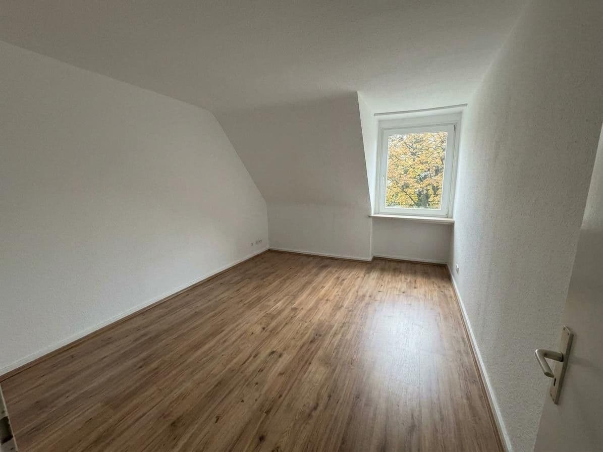 Prenájom bytu 2-izbový 53 m², Wuppertal, Severné Porýnie - Westfálsko Prenájom bytu 2-izbový 53 m², Wuppertal, Severné Porýnie - Westfálsko