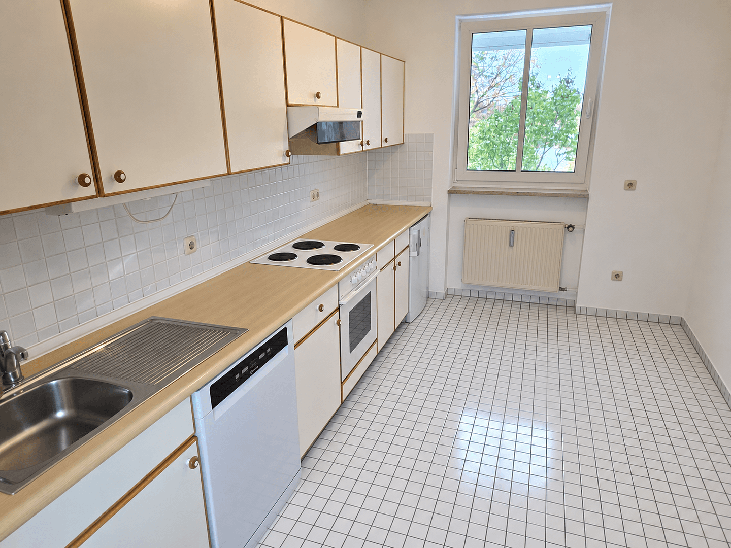 Prenájom bytu 3-izbový 81 m², Landsbergerstraße 37, Germering, Bavorsko Prenájom bytu 3-izbový 81 m², Landsbergerstraße 37, Germering, Bavorsko