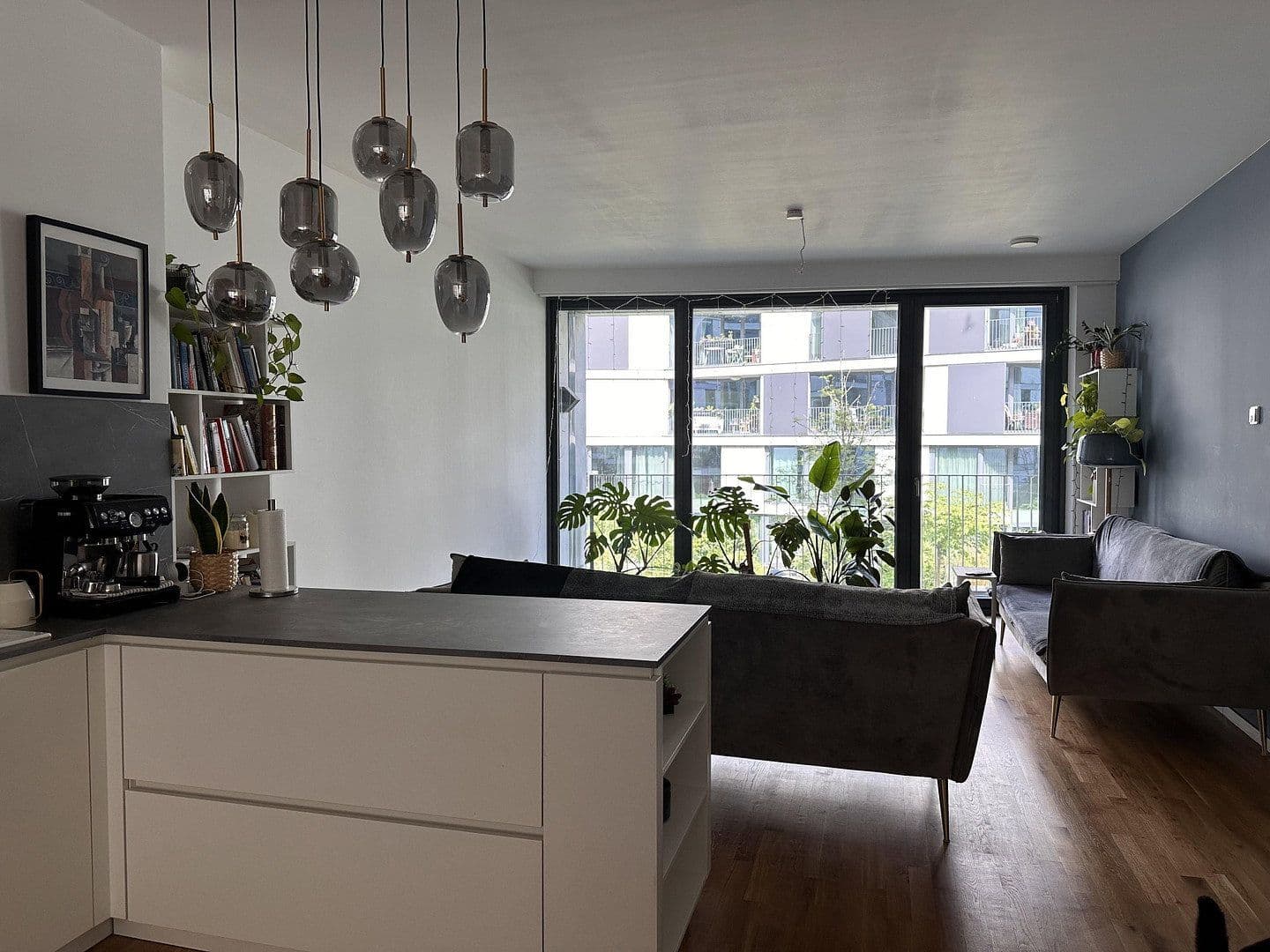Prenájom bytu 3-izbový 104 m², Pettenkoferstr 13, Berlin, Berlín Prenájom bytu 3-izbový 104 m², Pettenkoferstr 13, Berlin, Berlín