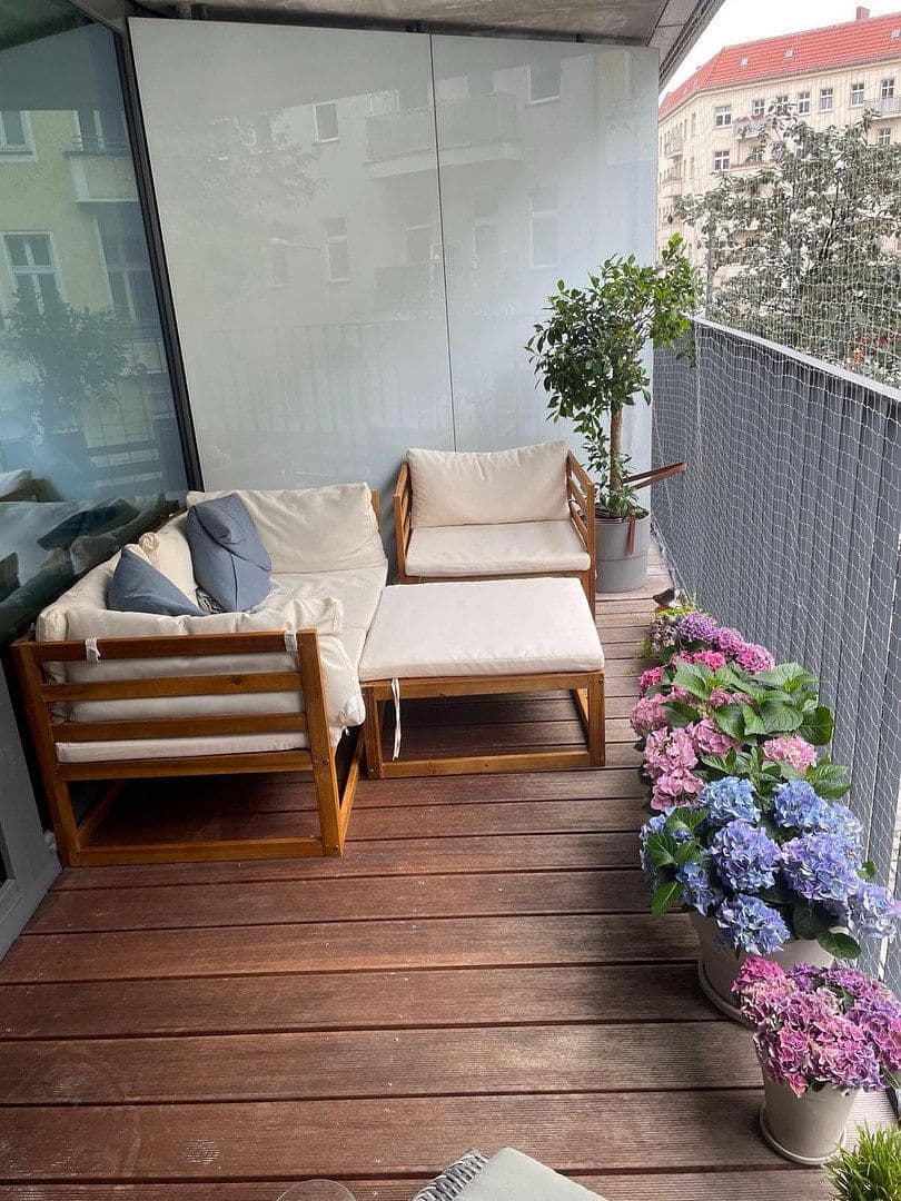 Prenájom bytu 3-izbový 104 m², Pettenkoferstr 13, Berlin, Berlín Prenájom bytu 3-izbový 104 m², Pettenkoferstr 13, Berlin, Berlín
