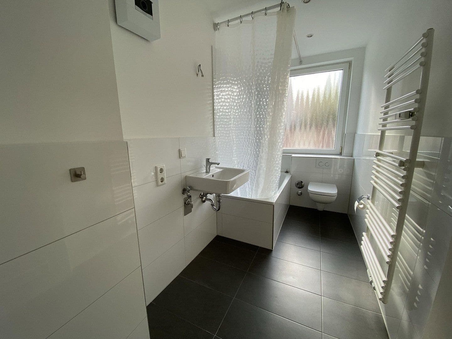 Prenájom bytu 1-izbový 47 m², Wuppertal, Severné Porýnie - Westfálsko Prenájom bytu 1-izbový 47 m², Wuppertal, Severné Porýnie - Westfálsko