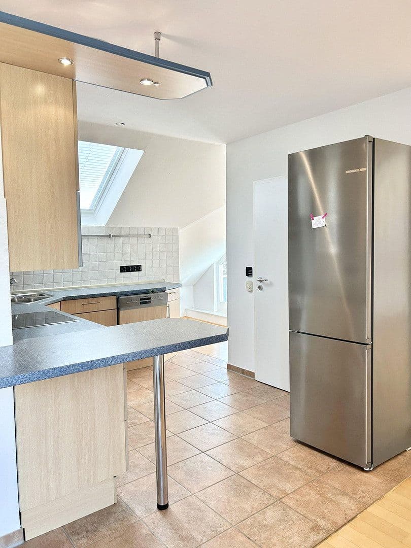 Prenájom bytu 3-izbový 95 m², Oldenburg, Dolné Sasko Prenájom bytu 3-izbový 95 m², Oldenburg, Dolné Sasko