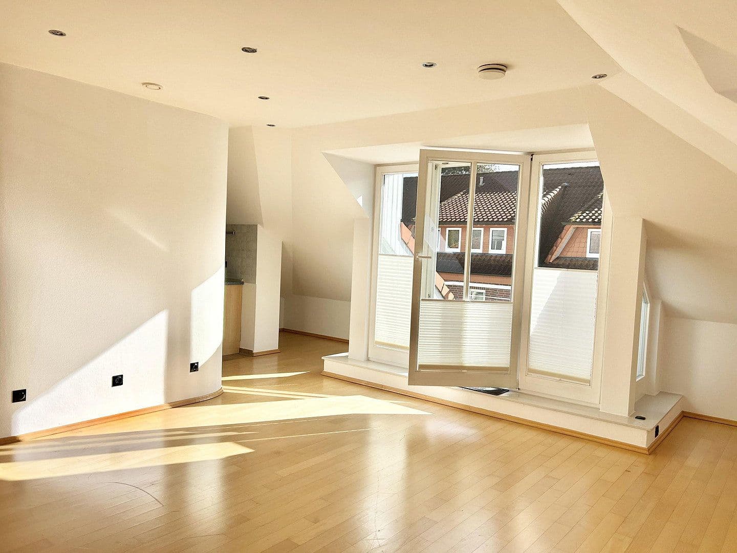 Prenájom bytu 3-izbový 95 m², Oldenburg, Dolné Sasko Prenájom bytu 3-izbový 95 m², Oldenburg, Dolné Sasko
