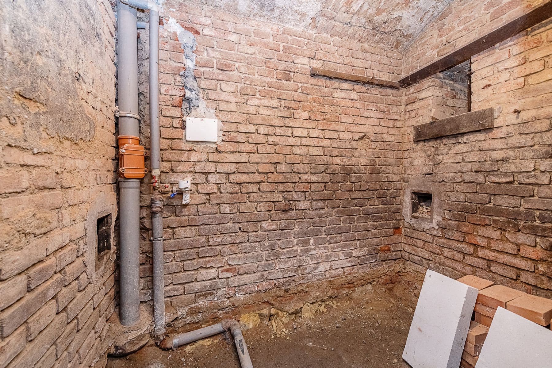 Predaj nebytového priestoru 99 m², Chodská, Praha, Praha Predaj nebytového priestoru 99 m², Chodská, Praha, Praha