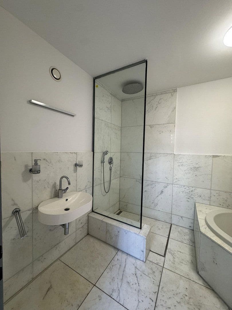 Predaj bytu 383 m², Münchener Straße 113, Ingolstadt, Bavorsko Predaj bytu 383 m², Münchener Straße 113, Ingolstadt, Bavorsko