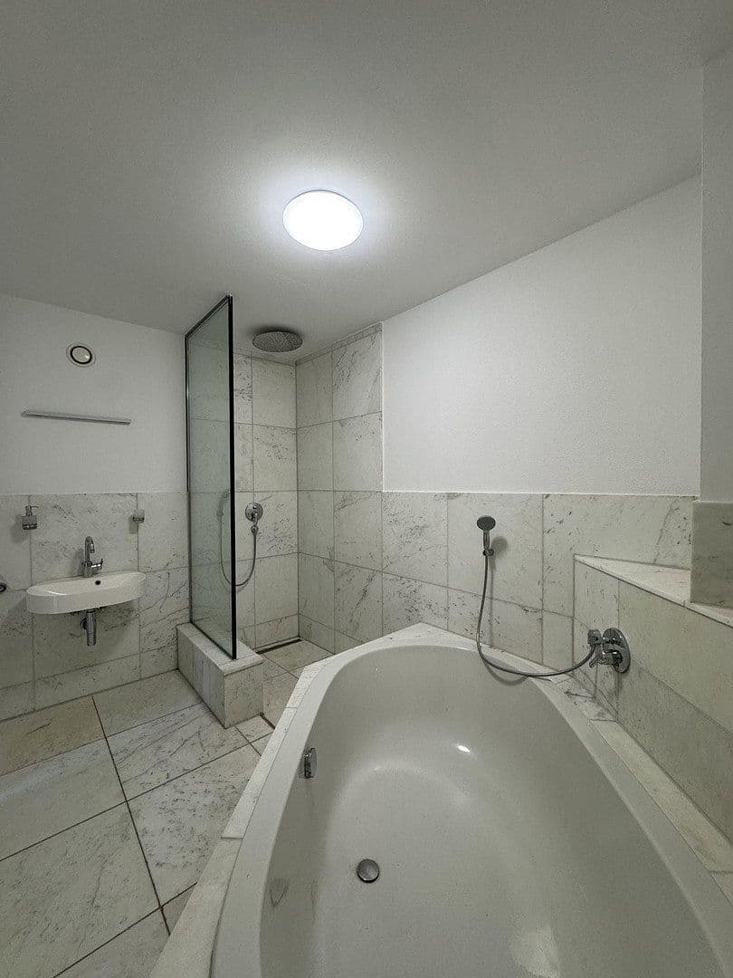 Predaj bytu 383 m², Münchener Straße 113, Ingolstadt, Bavorsko Predaj bytu 383 m², Münchener Straße 113, Ingolstadt, Bavorsko