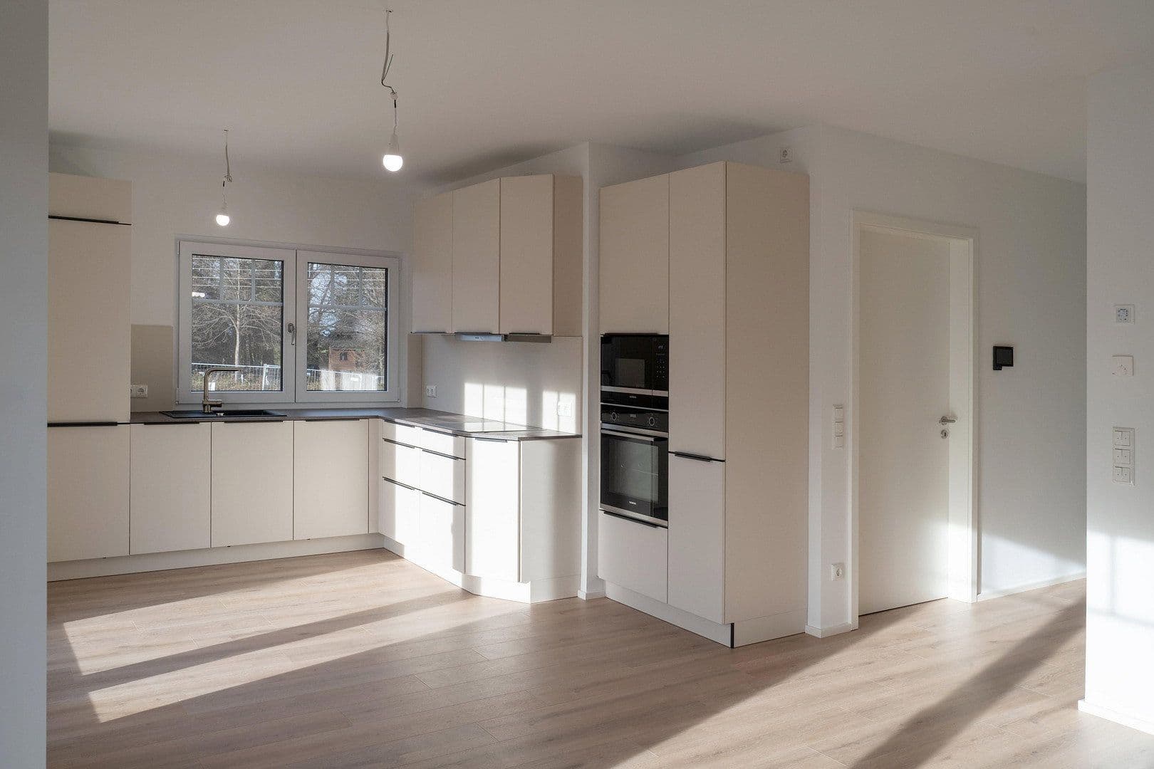 Prenájom bytu 2-izbový 66 m², Brunnenweg 1a, Kamenec, Sasko Prenájom bytu 2-izbový 66 m², Brunnenweg 1a, Kamenec, Sasko