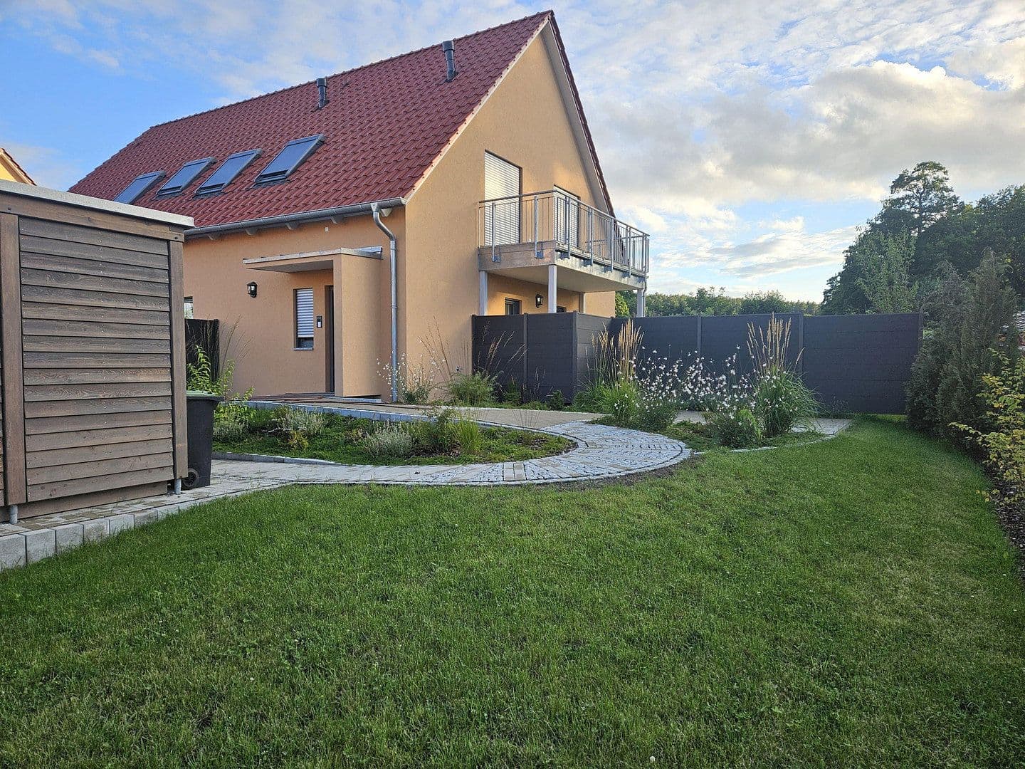 Prenájom bytu 2-izbový 66 m², Brunnenweg 1a, Kamenec, Sasko Prenájom bytu 2-izbový 66 m², Brunnenweg 1a, Kamenec, Sasko
