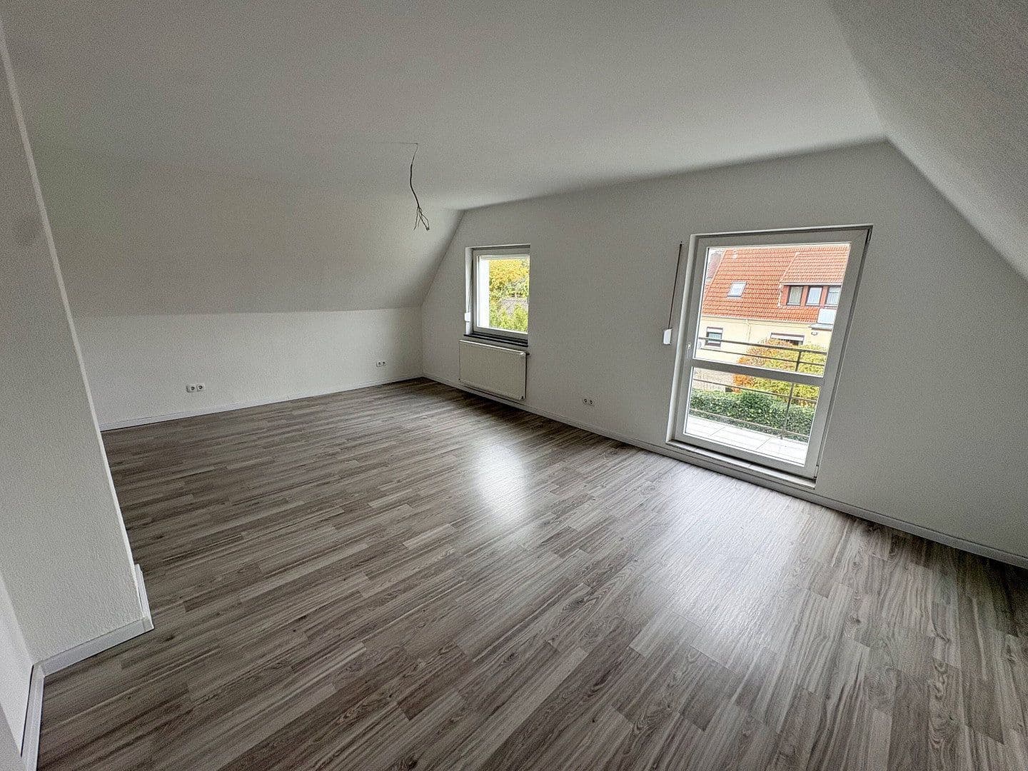 Prenájom bytu 4-izbový 115 m², Sottrum, Dolné Sasko Prenájom bytu 4-izbový 115 m², Sottrum, Dolné Sasko