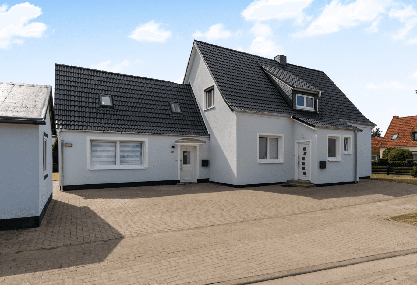 Prenájom bytu 4-izbový 115 m², Sottrum, Dolné Sasko Prenájom bytu 4-izbový 115 m², Sottrum, Dolné Sasko