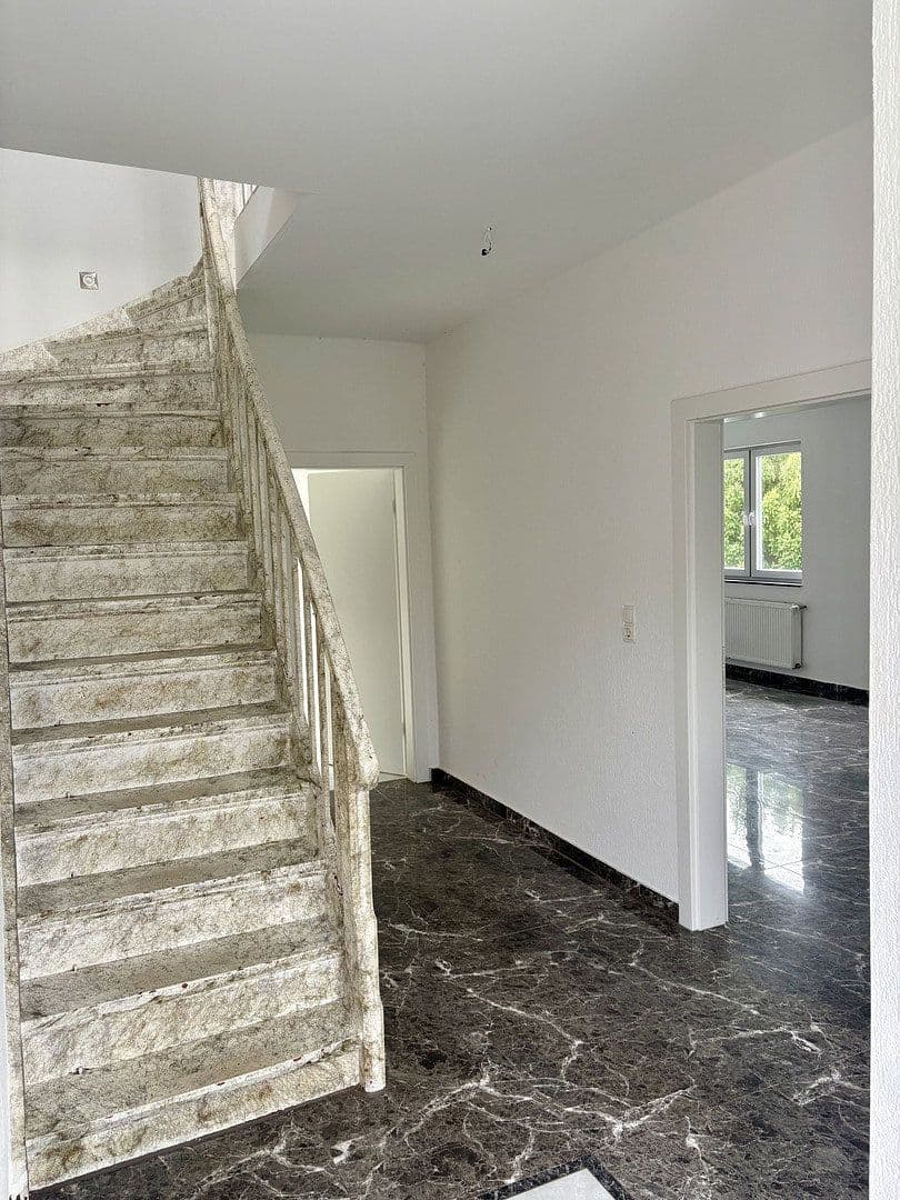 Prenájom bytu 4-izbový 115 m², Sottrum, Dolné Sasko Prenájom bytu 4-izbový 115 m², Sottrum, Dolné Sasko