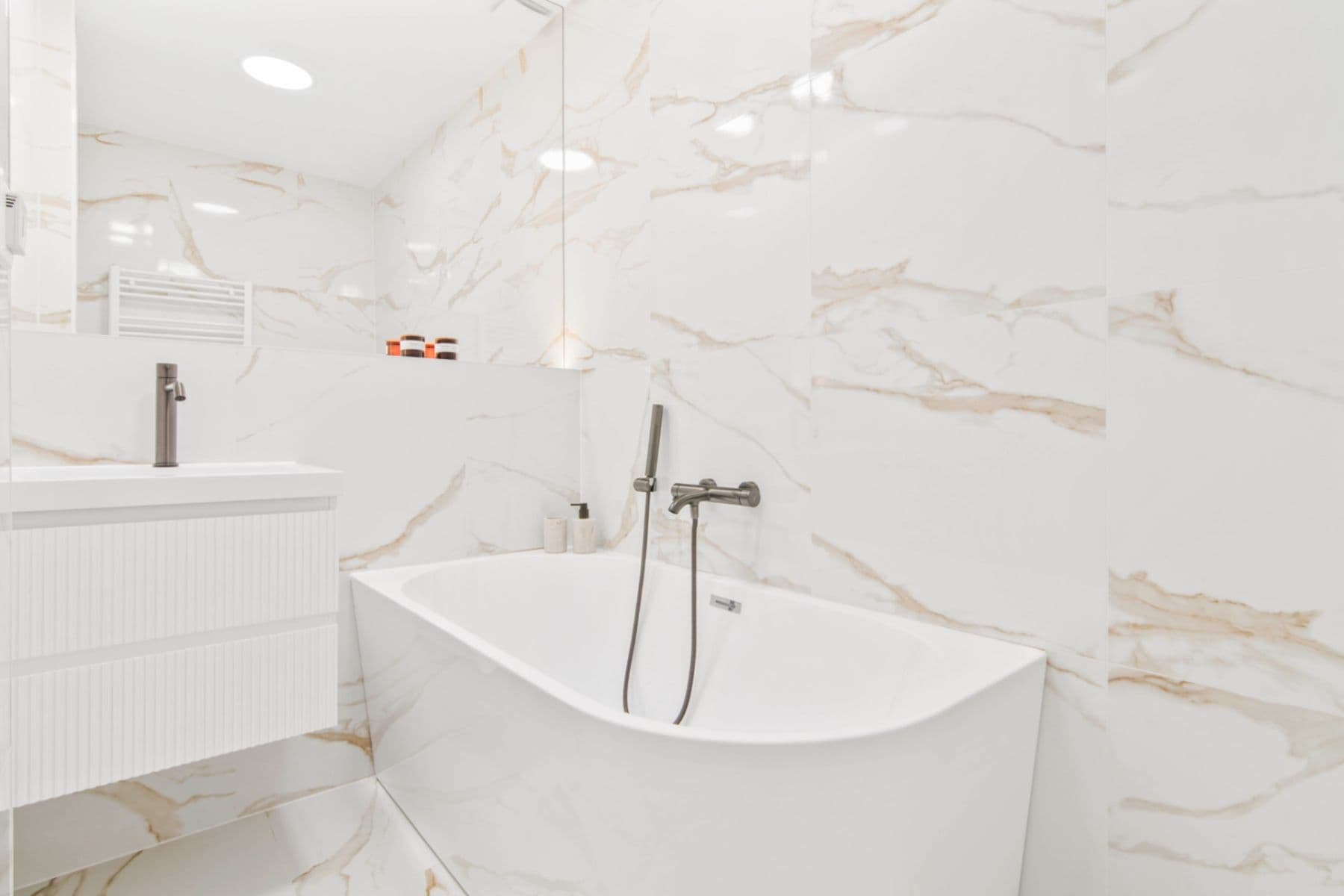 Predaj bytu 3-izbový 60 m², Nad Primaskou, Praha, Praha Predaj bytu 3-izbový 60 m², Nad Primaskou, Praha, Praha