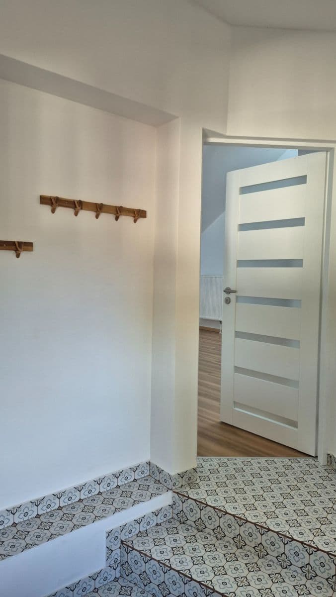 Prenájom bytu 4-izbový 155 m², Jednostranná, Praha, Praha Prenájom bytu 4-izbový 155 m², Jednostranná, Praha, Praha