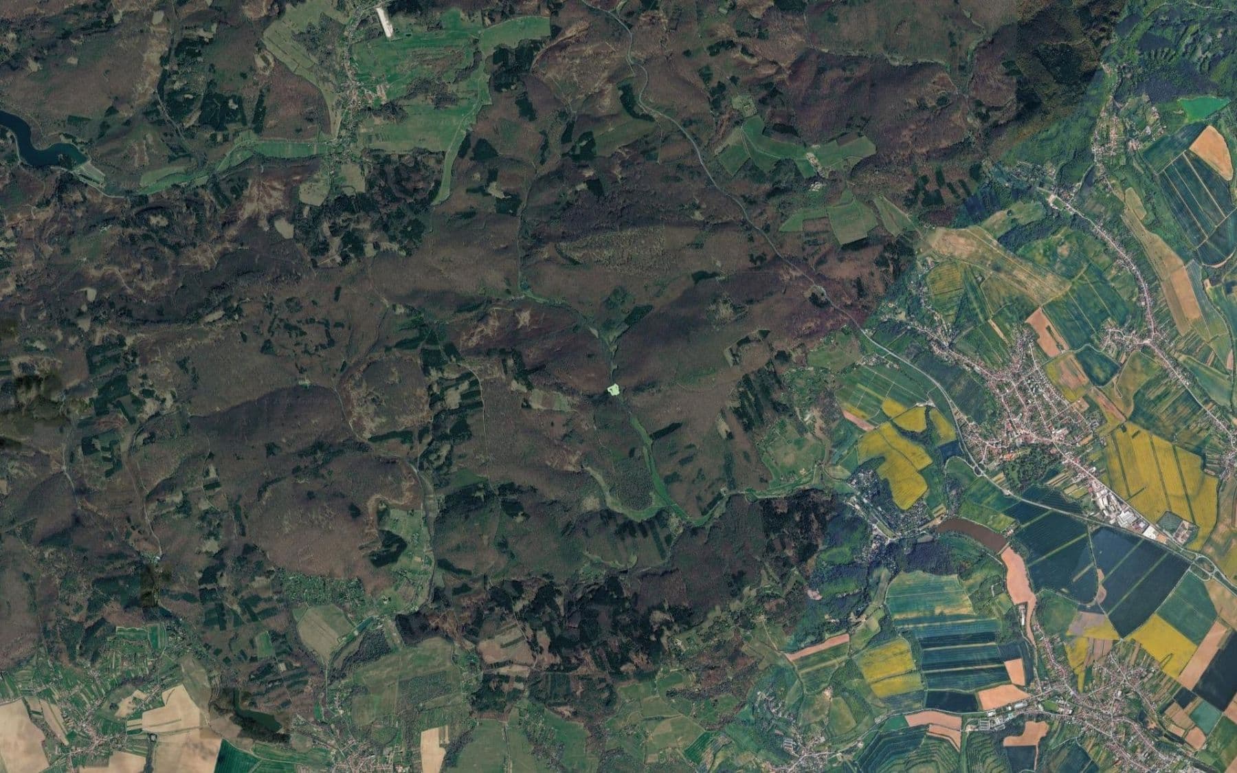 Predaj pozemku 4.947 m², Buchlovice, Zlínský kraj Predaj pozemku 4.947 m², Buchlovice, Zlínský kraj