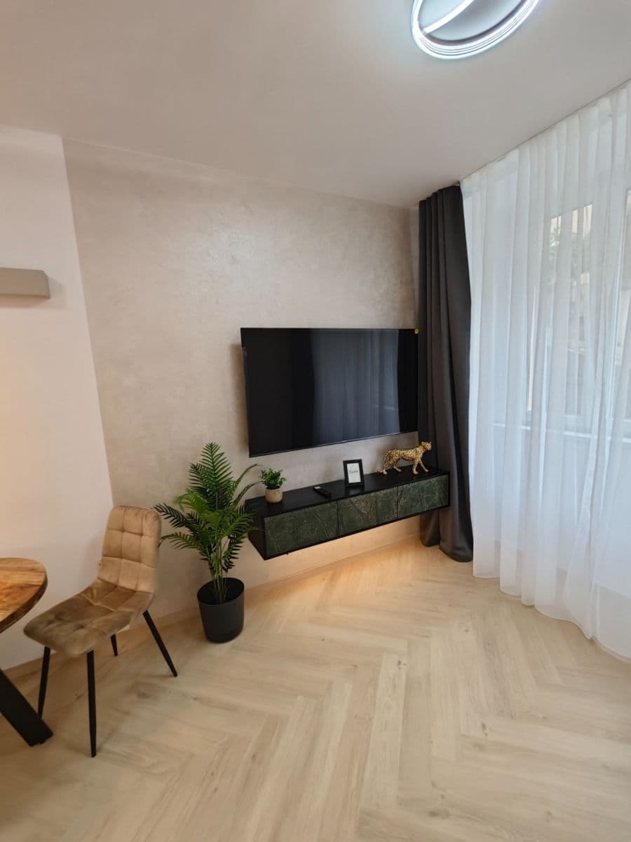Predaj bytu 3-izbový 53 m², Kafkova, Praha, Praha Predaj bytu 3-izbový 53 m², Kafkova, Praha, Praha