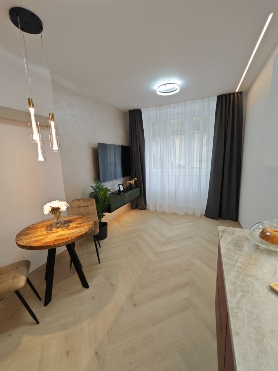 Predaj bytu 3-izbový 53 m², Kafkova, Praha, Praha Predaj bytu 3-izbový 53 m², Kafkova, Praha, Praha