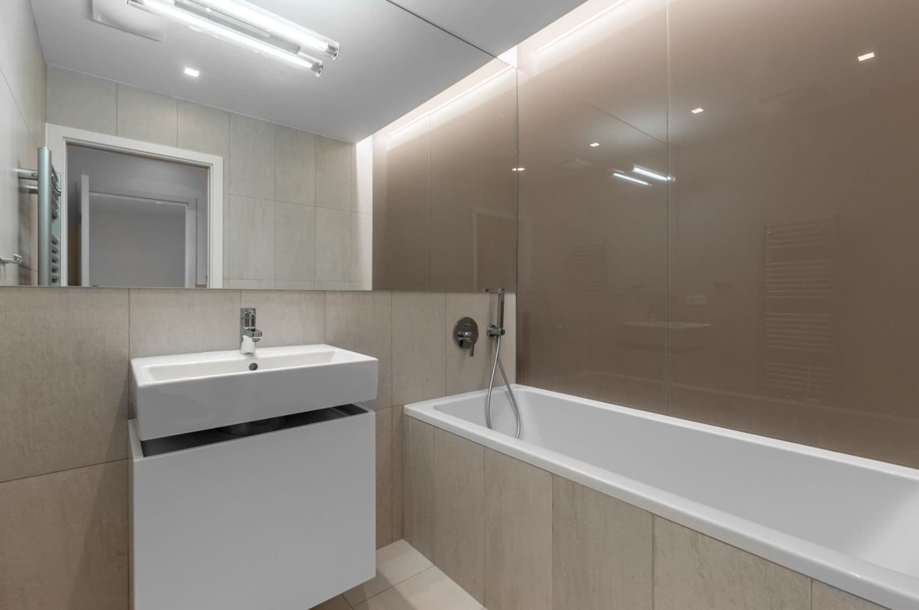 Prenájom bytu 2-izbový 57 m², Archangelská, Praha, Praha Prenájom bytu 2-izbový 57 m², Archangelská, Praha, Praha