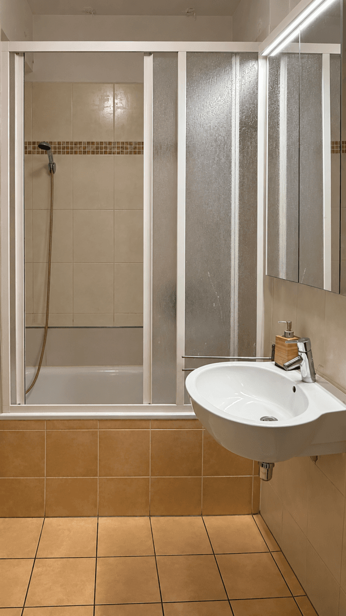 Prenájom bytu 3-izbový 75 m², Lovčenská, Praha, Praha Prenájom bytu 3-izbový 75 m², Lovčenská, Praha, Praha